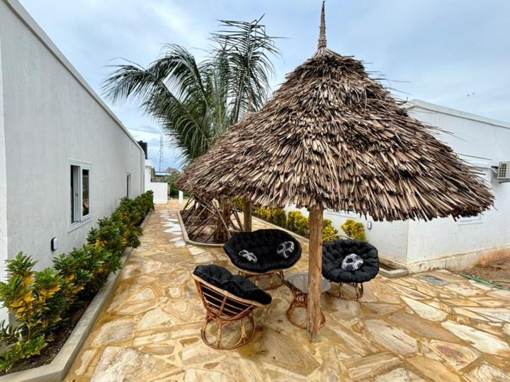 Diamond White Resort Нунгви Екстериор снимка